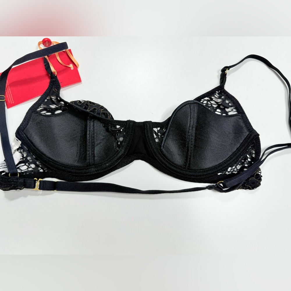 God Save Queens Black Lace Bra XS - Picture 5 of 6